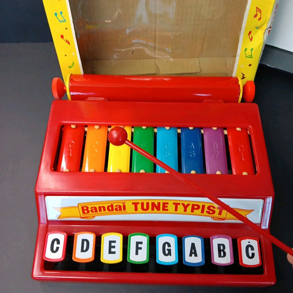 Vintage Musical Tune Toy Bandai Tune Typist Typwriter With Box Made In JAPAN - Picture 2 of 16